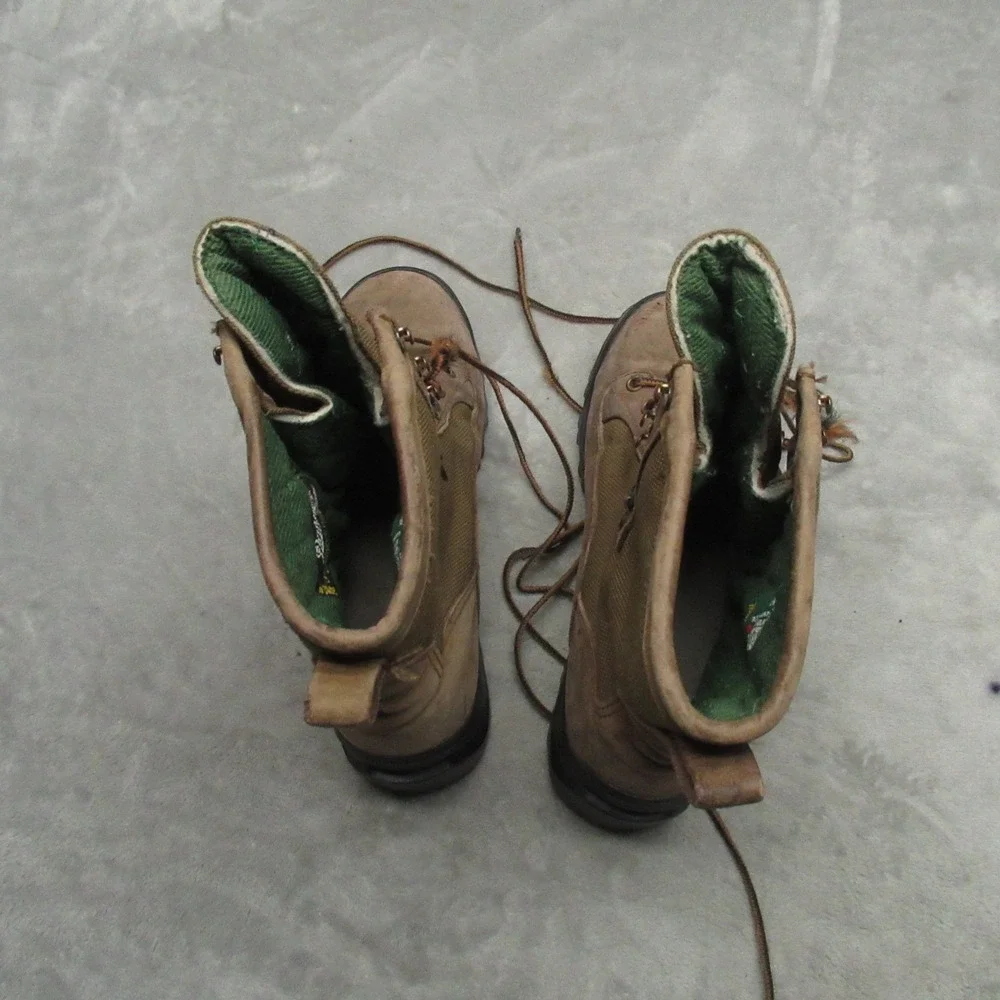 Danner few blemish